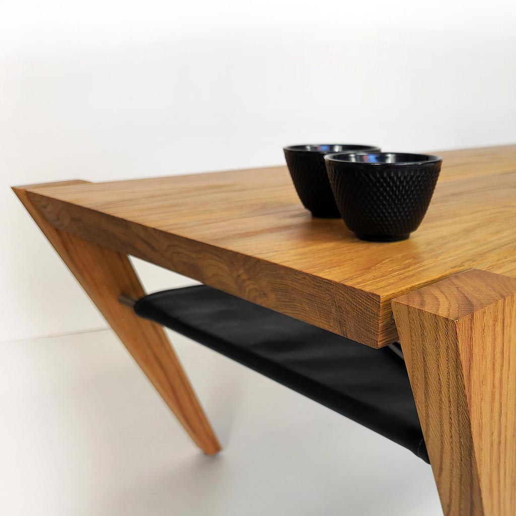 detail-solid-wood-coffee-table