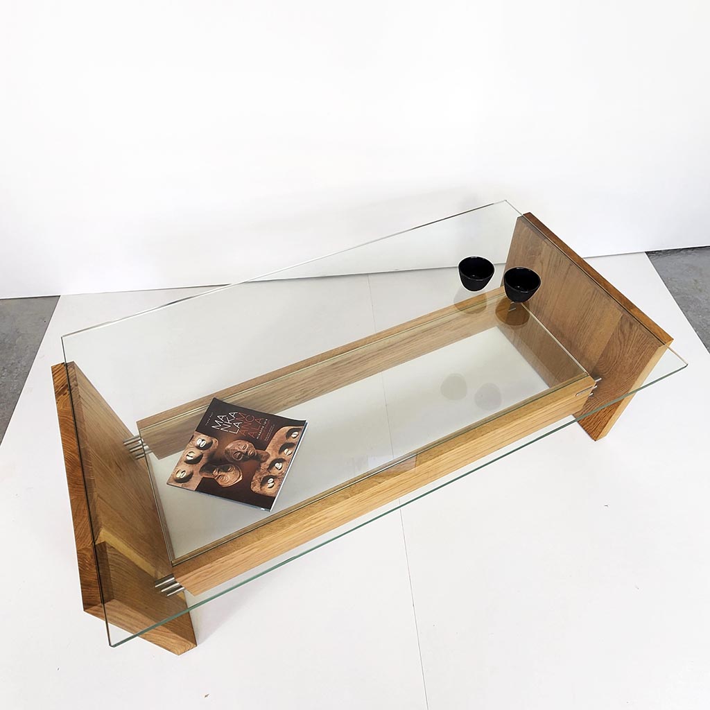 modern-glass-table-photo-from-above