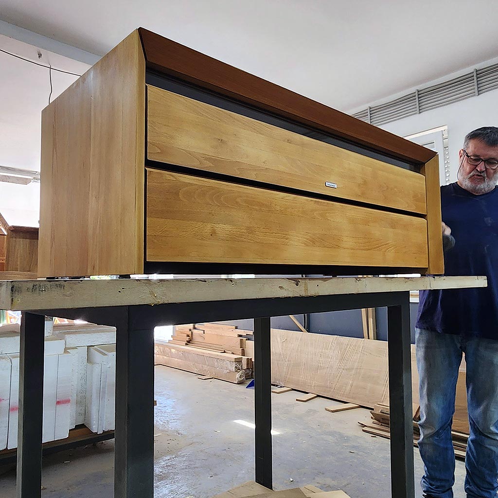 custom-crafted-cabinets-solid-wood