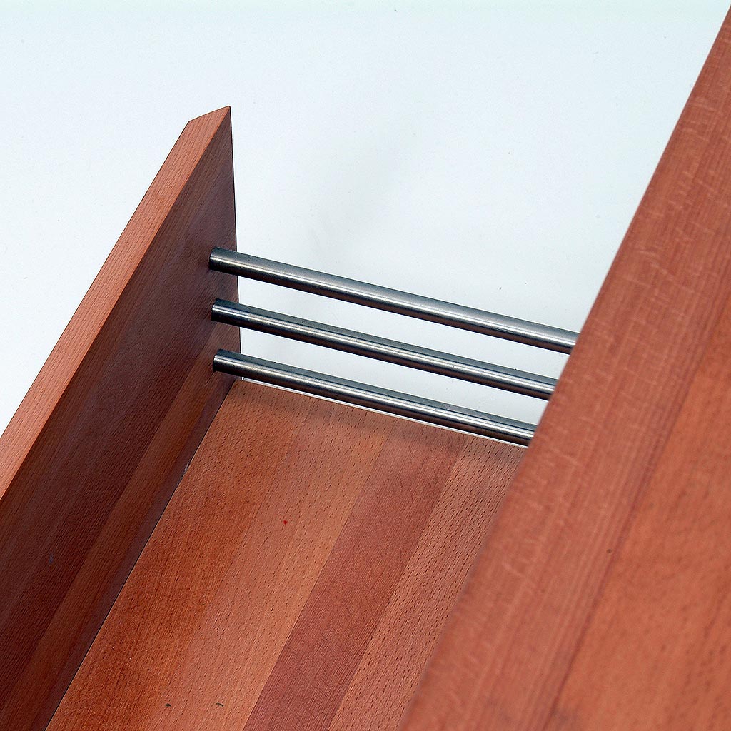 drawer-detail-solid-wood-cabinets