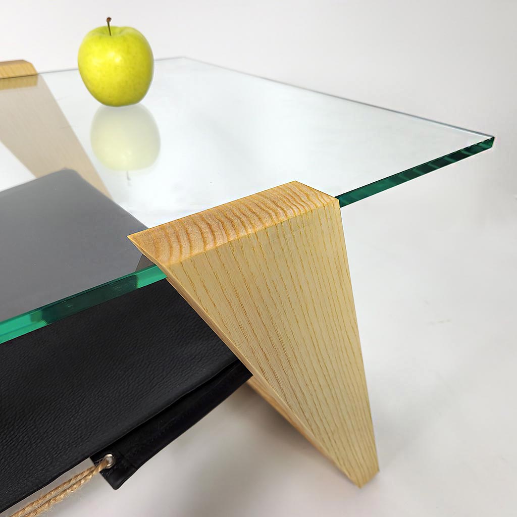 lole-designer-glass-table